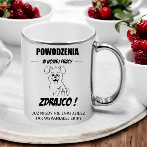 Kubek srebrny na pożegnanie koleżanki kolegi z pracy śmieszny prezent