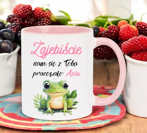 Kubek na pożegnanie koleżanki kolegi z pracy z imieniem śmieszny prezent