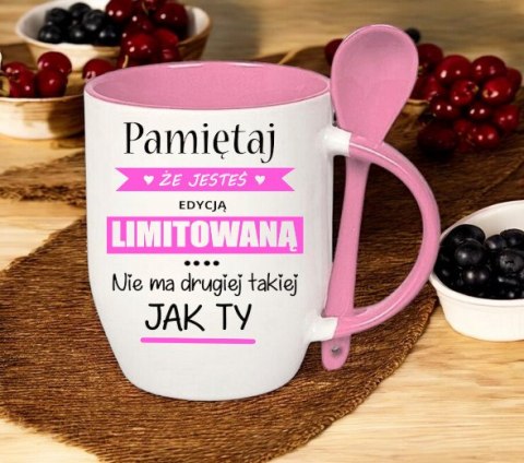 Kubek z łyżeczką prezent Dzień Kobiet dla koleżanki dziewczyny mamy wzory