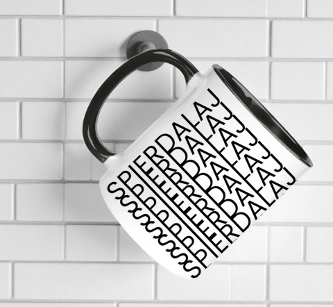 Kubek z ukrytym przekleństwem na śmieszny prezent do pracy na różne okazje