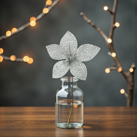 Gwiazda betlejemska poinsecja na piku kwiat ozdoba dekoracja świąteczna