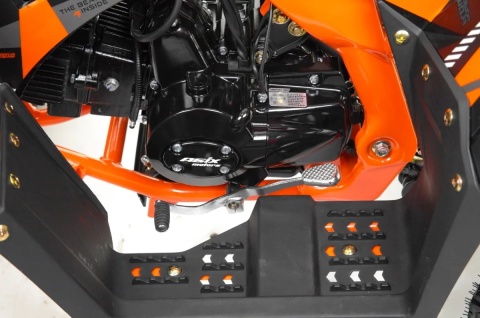 Quad ASIX COMMANDER 125 4T 3+R półautomat zielony
