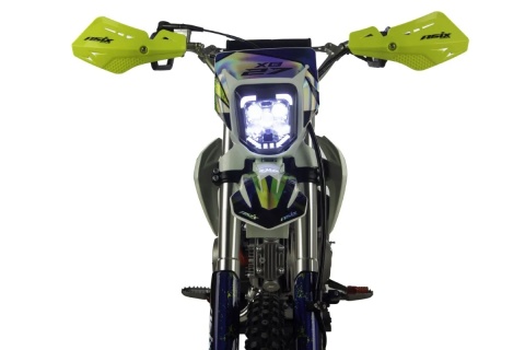 Cross ASIX XB27 125 4T E-start czerwony